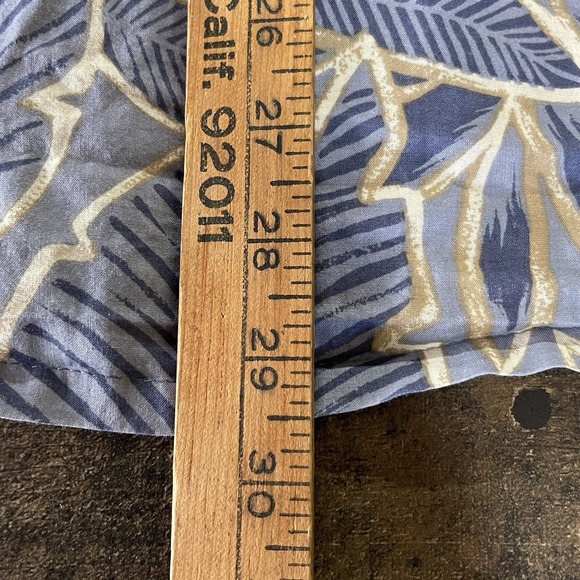 Bamboo Cay Shirt Mens L Blue Floral Hawaiian Cotton Lawn Button Up Lightweight - Picture 8 of 9